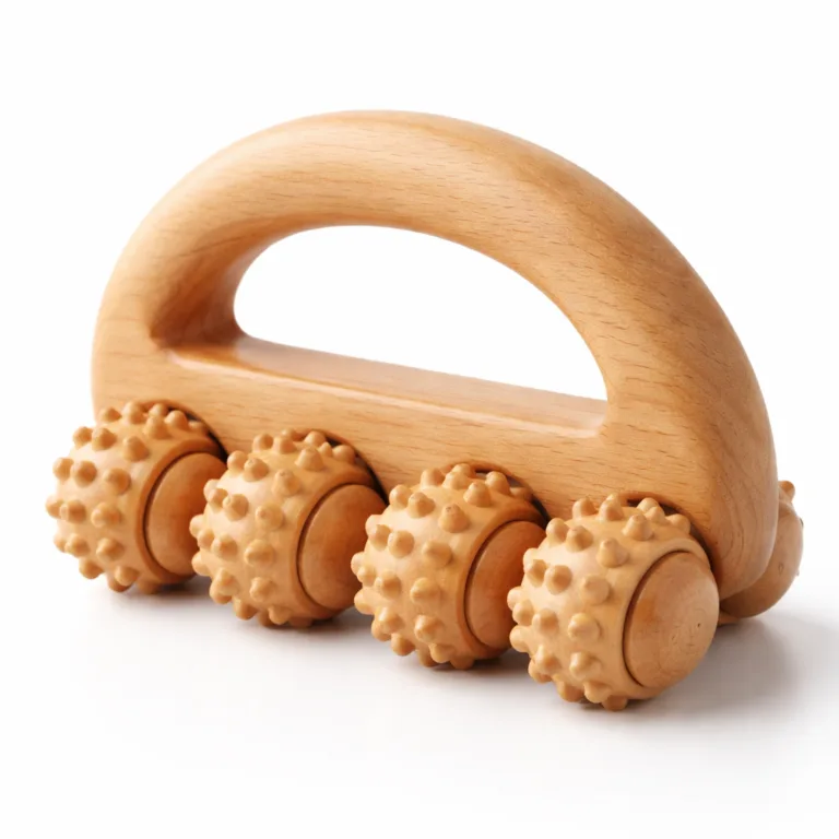 This wooden handheld body massager features a thick rounded handle for comfortable grip and improved control, paired with ergonomic roller heads. Crafted from beech wood for sturdy use.
