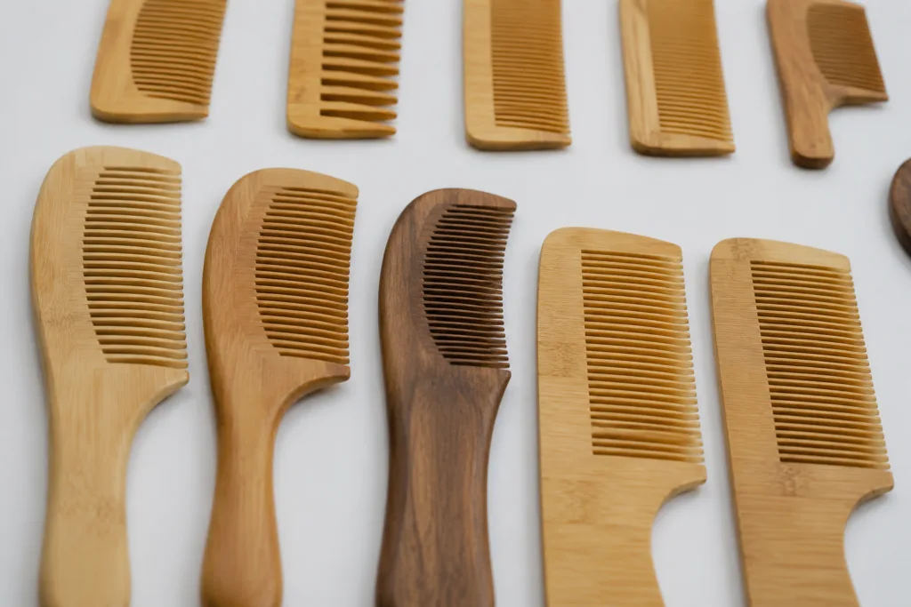 choosing wooden bamboo combs